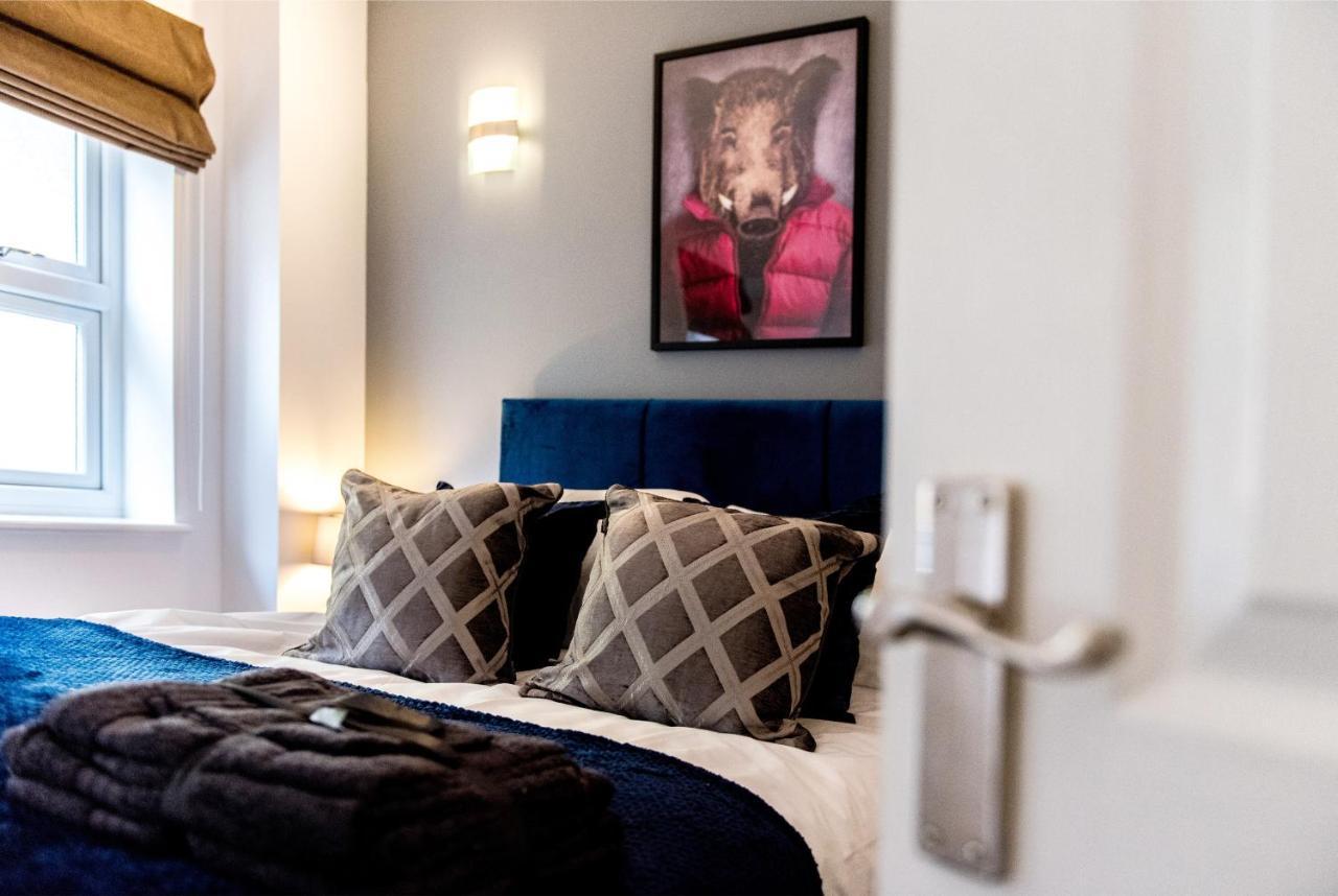 Апартаменты Immaculate 3 Bed House - Stunning Balcony Views Матлок Экстерьер фото